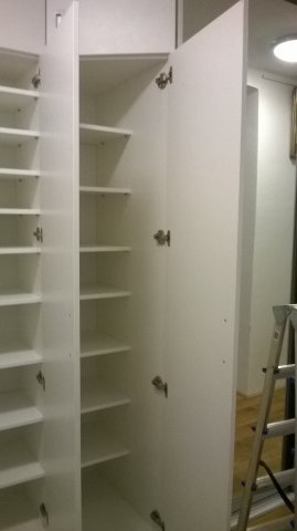 vestavěná skříň bílá